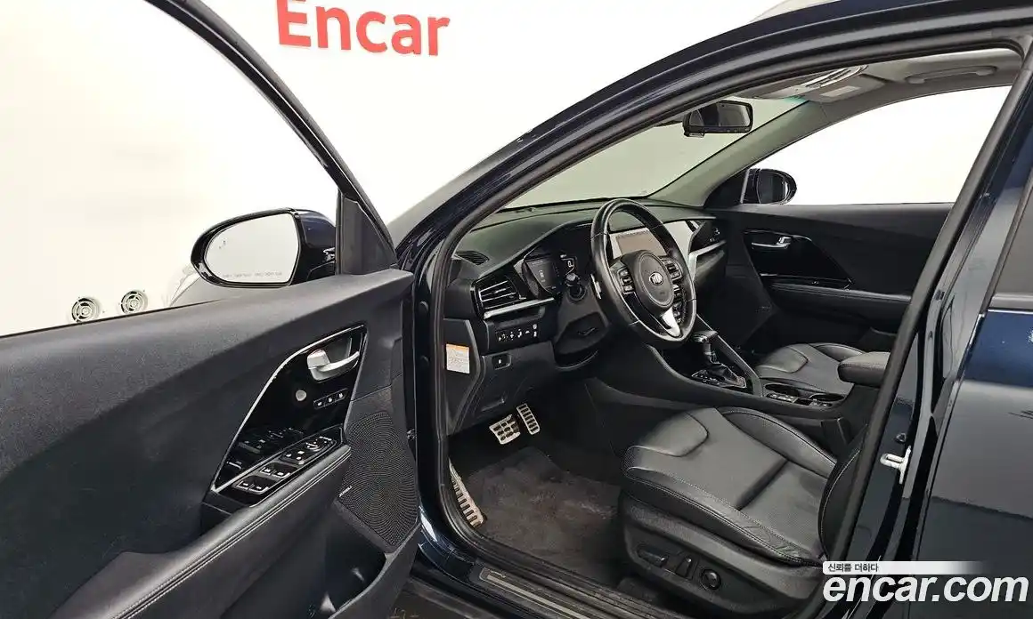 Kia Niro 2021 1.6 гидро в Москве № 1758418, фото 12