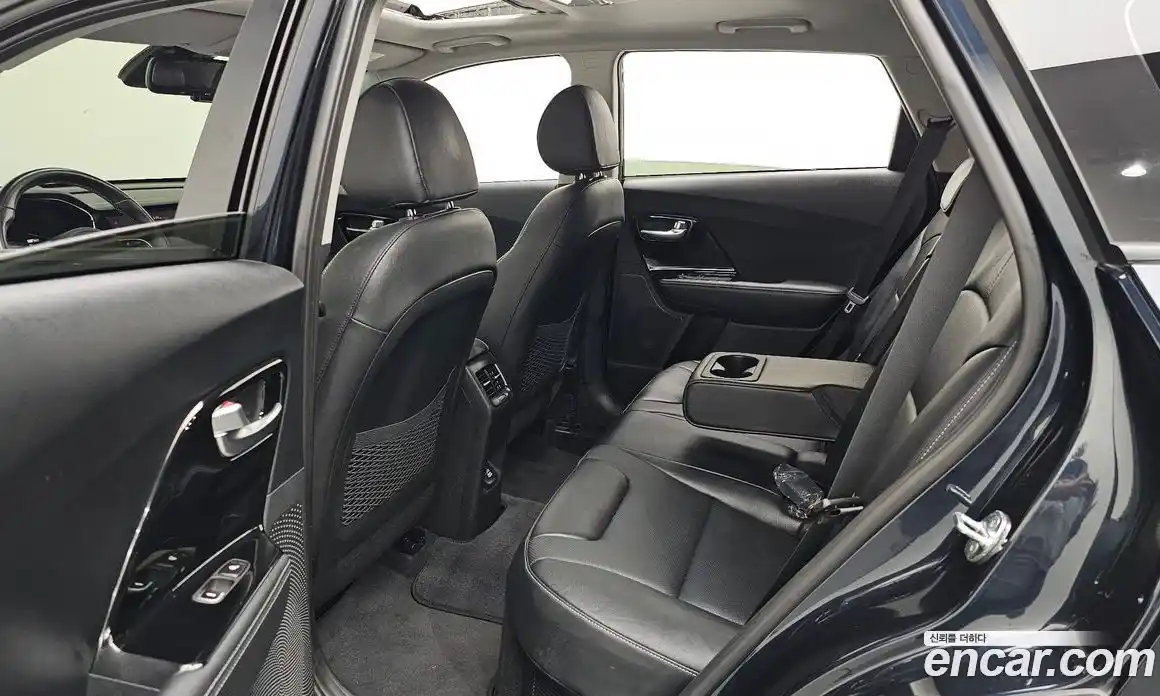 Kia Niro 2021 1.6 гидро в Москве № 1758418, фото 17