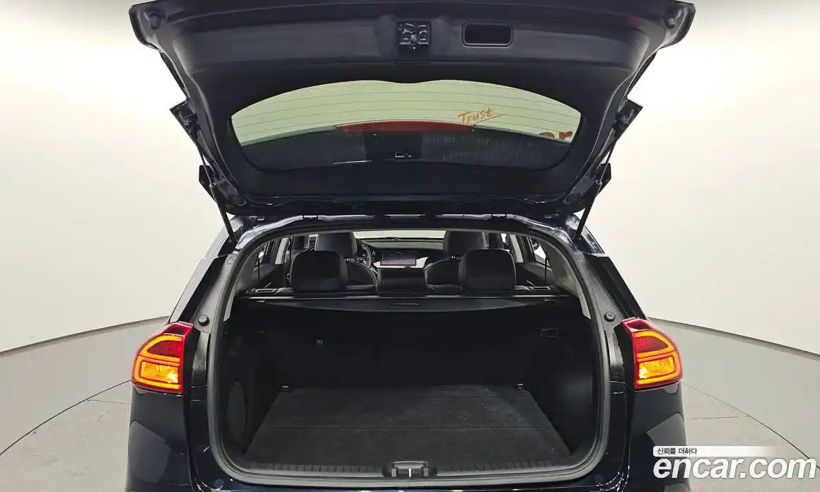 Kia Niro 2021 1.6 гидро в Москве № 1758418, фото 25