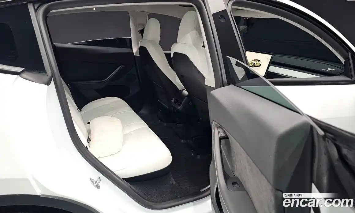 Tesla Model Y 2024 0.2 гидро, фото 17