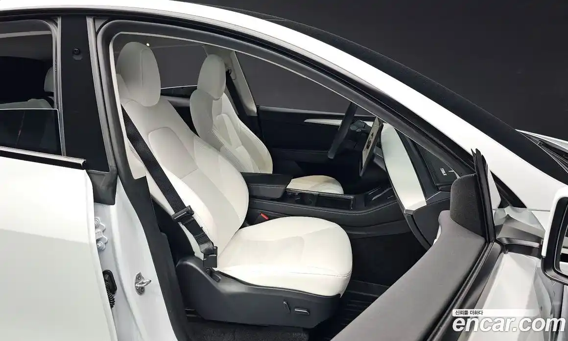 Tesla Model Y 2024 0.2 гидро, фото 18