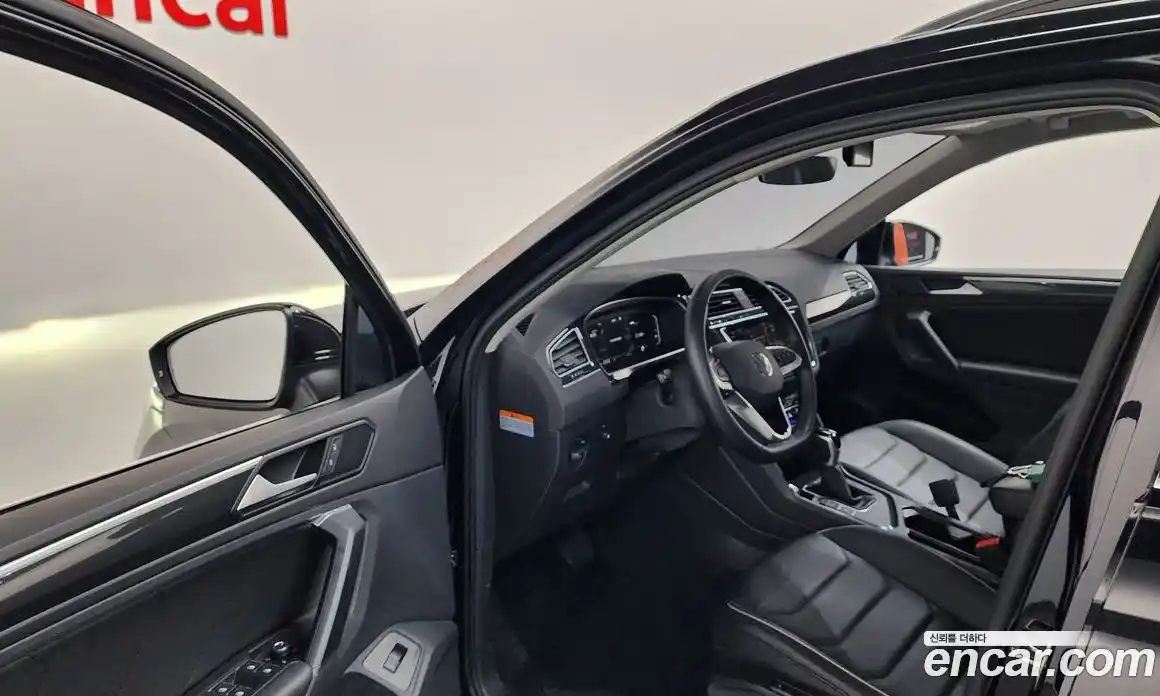Volkswagen Tiguan 2023 2.0 гидро в Москве № 1765066, фото 13