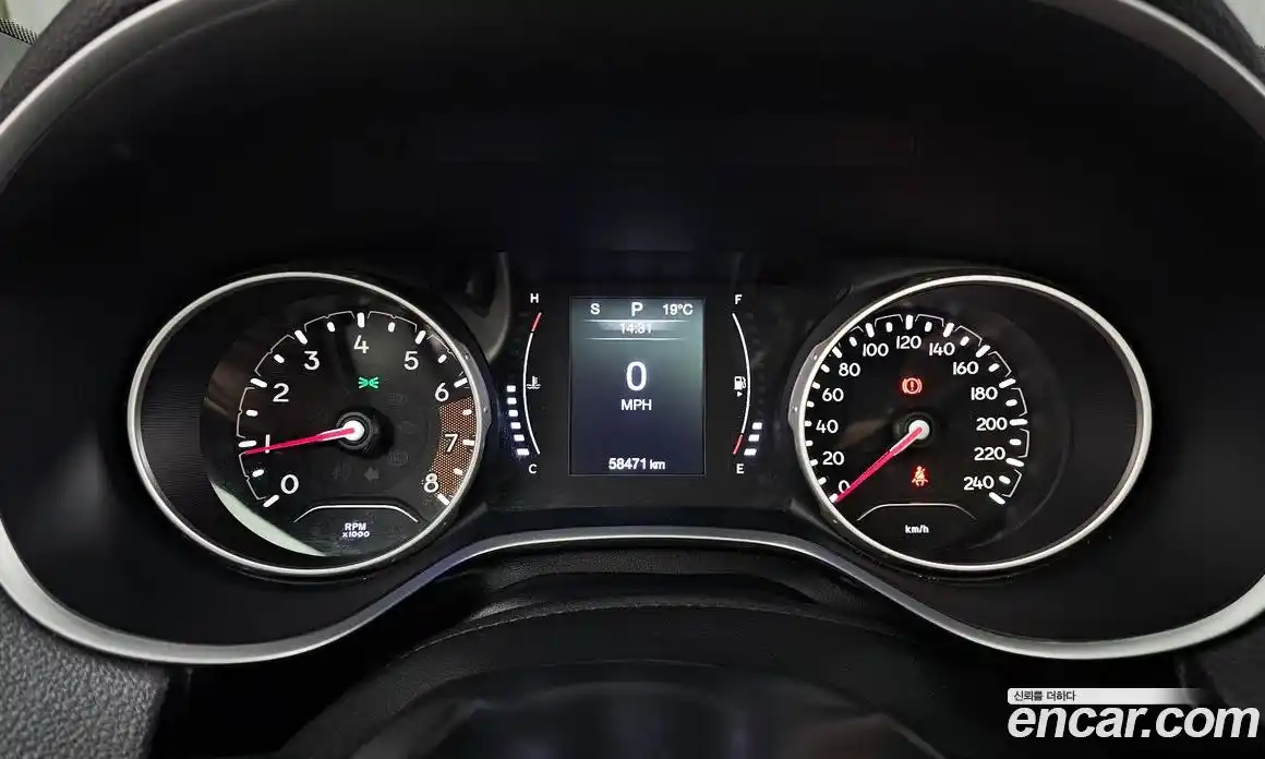 Jeep Compass 2018 2.4 гидро в Москве № 1765802, фото 11