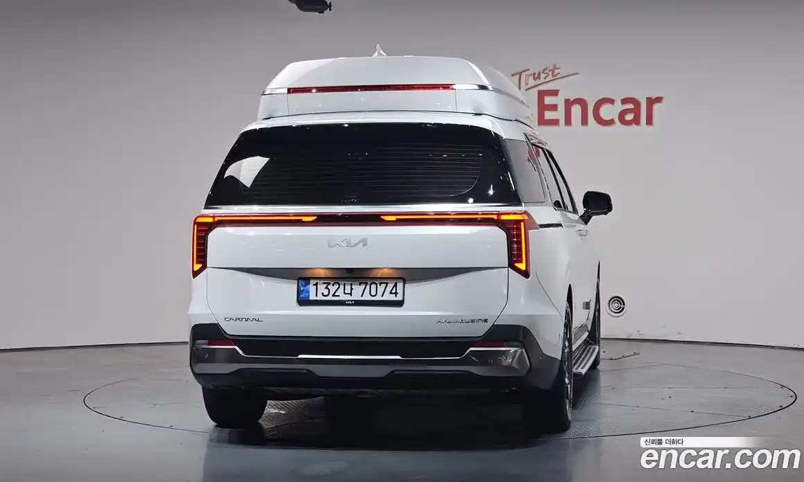 Kia Canival 2024 2.2 гидро в Москве № 1832076, фото 4