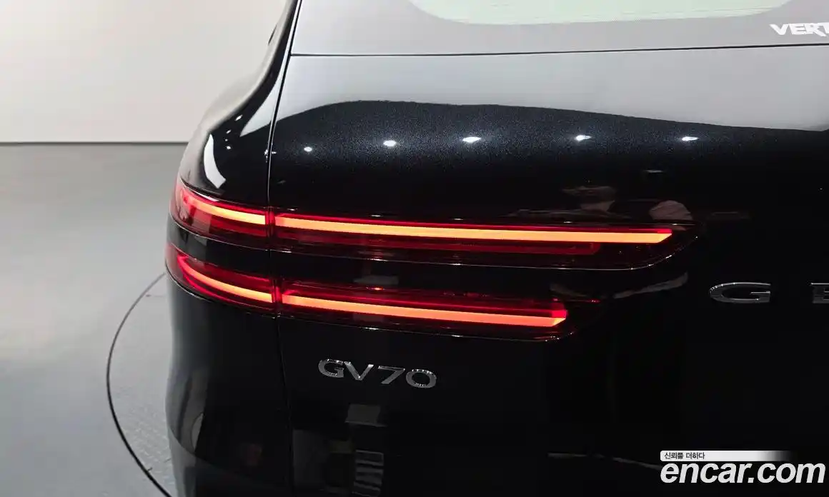 Genesis GV70 2025 2.5 гидро в Москве № 1832162, фото 9