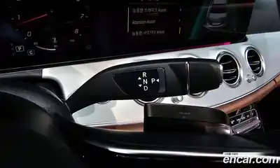 Mercedes-Benz E-Class 2021 2.0 гидро в Москве № 1832912, миниатюра 11