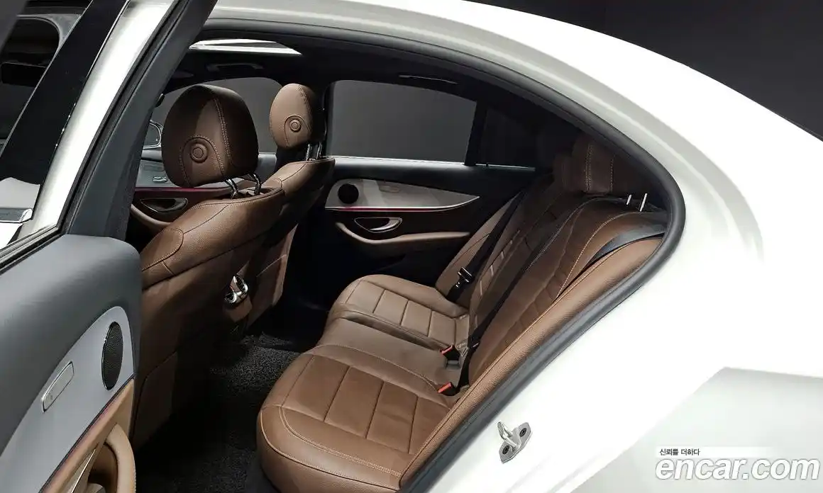 Mercedes-Benz E-Class 2021 2.0 гидро в Москве № 1832912, фото 17