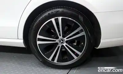 Mercedes-Benz E-Class 2021 2.0 гидро в Москве № 1832912, миниатюра 6