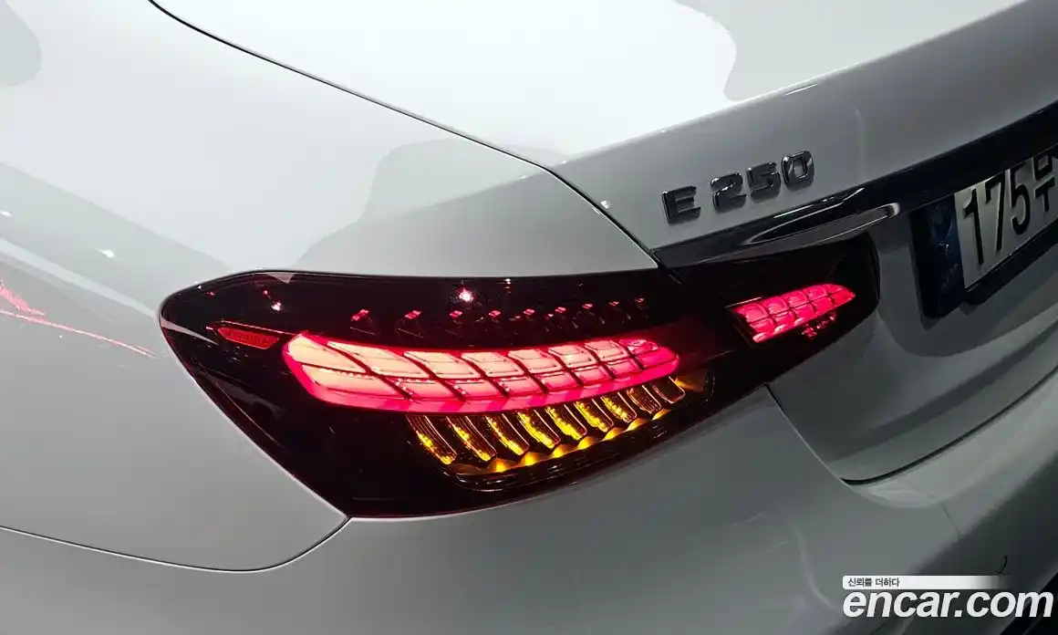 Mercedes-Benz E-Class 2021 2.0 гидро в Москве № 1832912, фото 8