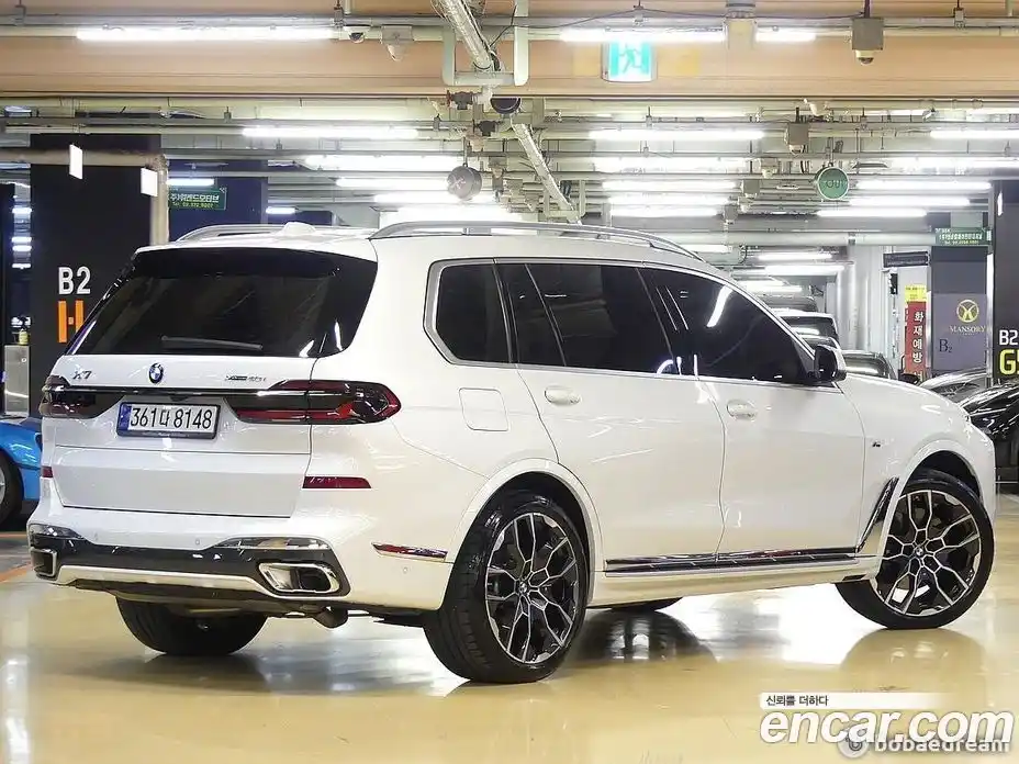 BMW X7 2023 3.0 гидро в Москве № 1835462, фото 3