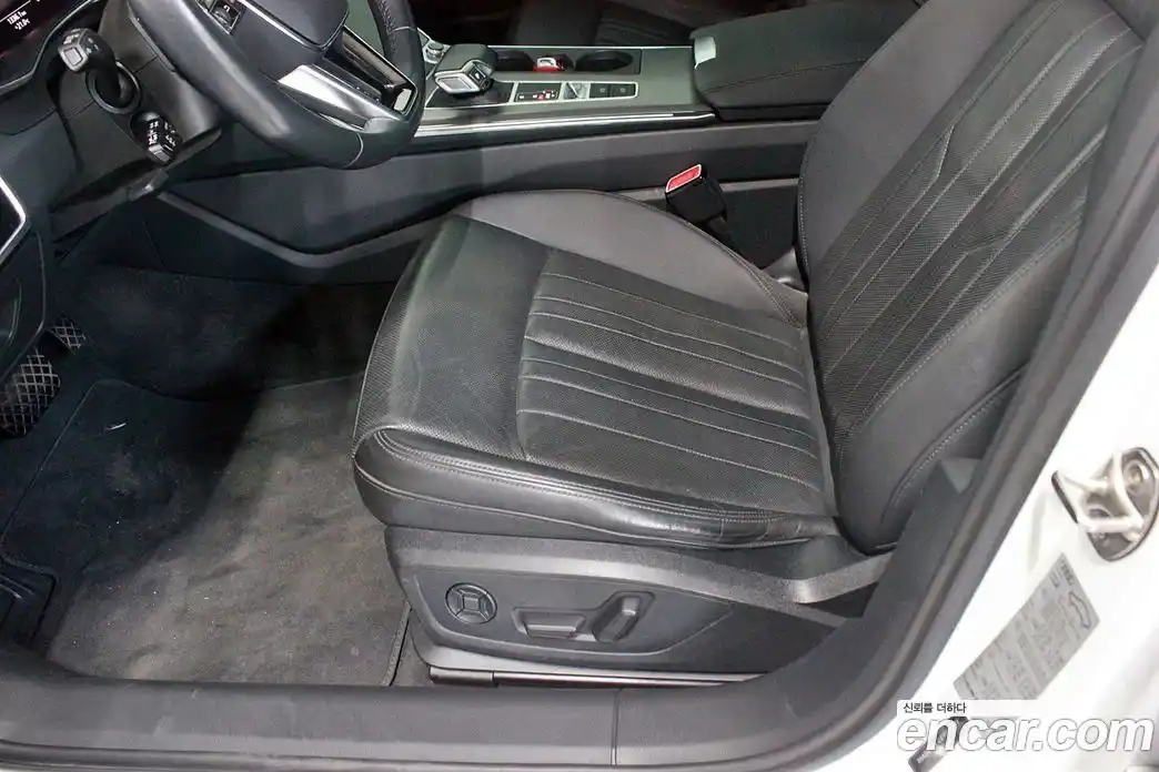 Audi A6 2022 2.0 гидро в Москве № 1836392, фото 16