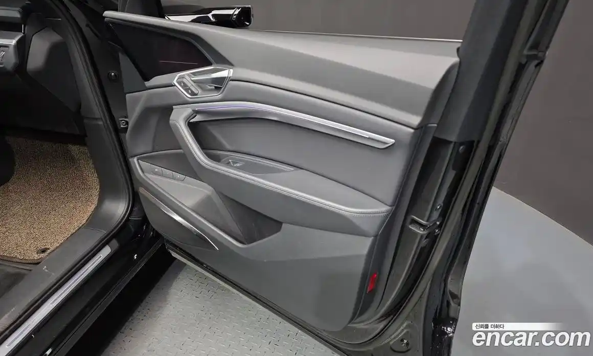 Audi e-tron 2021 0.2 гидро в Москве № 1836537, фото 13