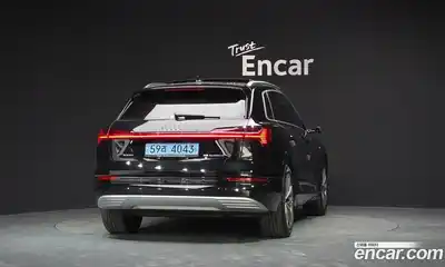 Audi e-tron 2021 0.2 гидро в Москве № 1836537, миниатюра 3