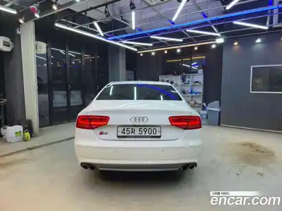 Audi S8 2013 4.0 гидро в Москве № 1836593, миниатюра 2