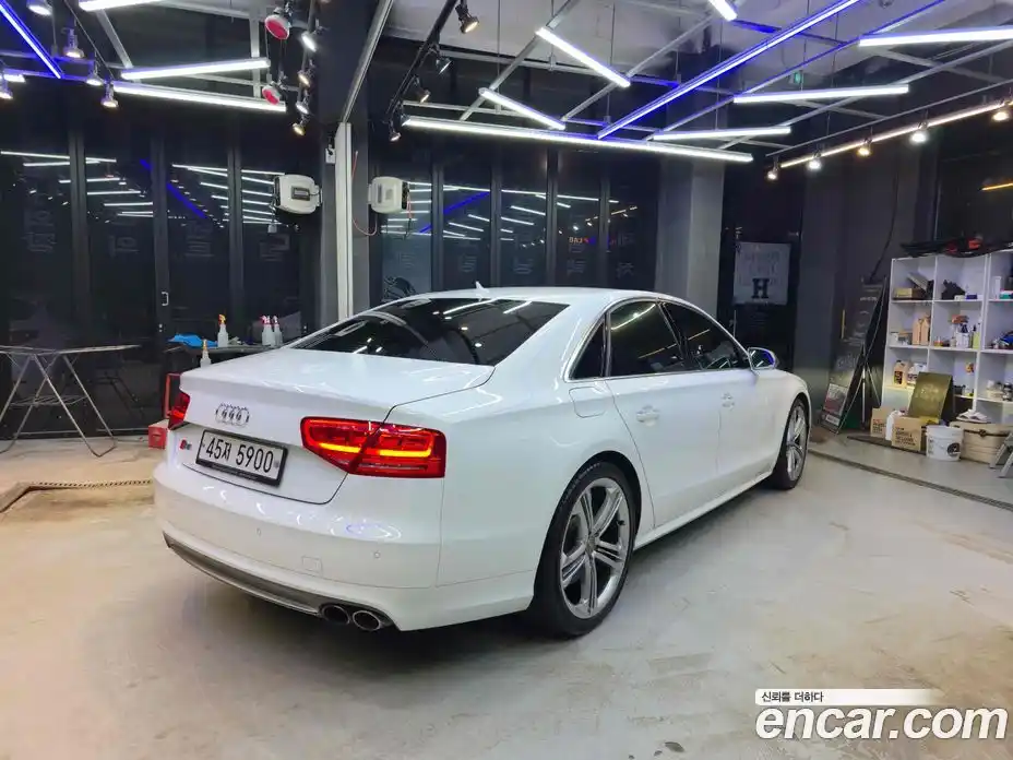 Audi S8 2013 4.0 гидро в Москве № 1836593, фото 4