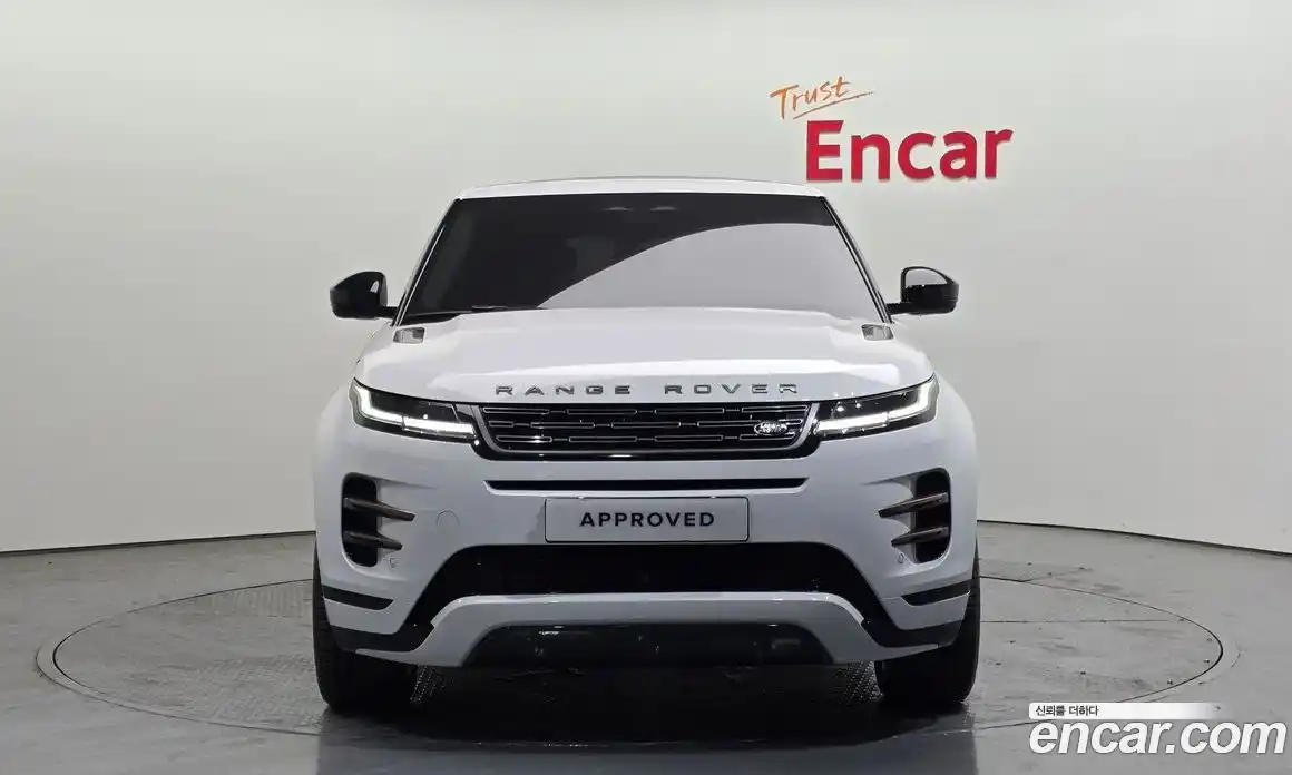 Land Rover Range-Rover Evoque 2025 2.0 гидро в Москве № 1837286, фото 8