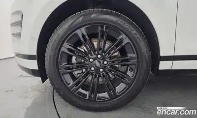 Land Rover Range-Rover Evoque 2025 2.0 гидро в Москве № 1837286, миниатюра 9