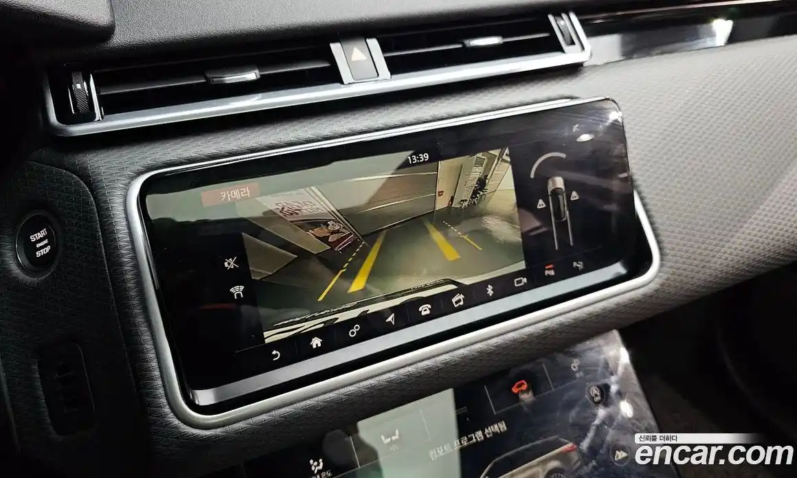 Land Rover Range-Rover Velar 2019 2.0 гидро в Москве № 1837356, фото 22