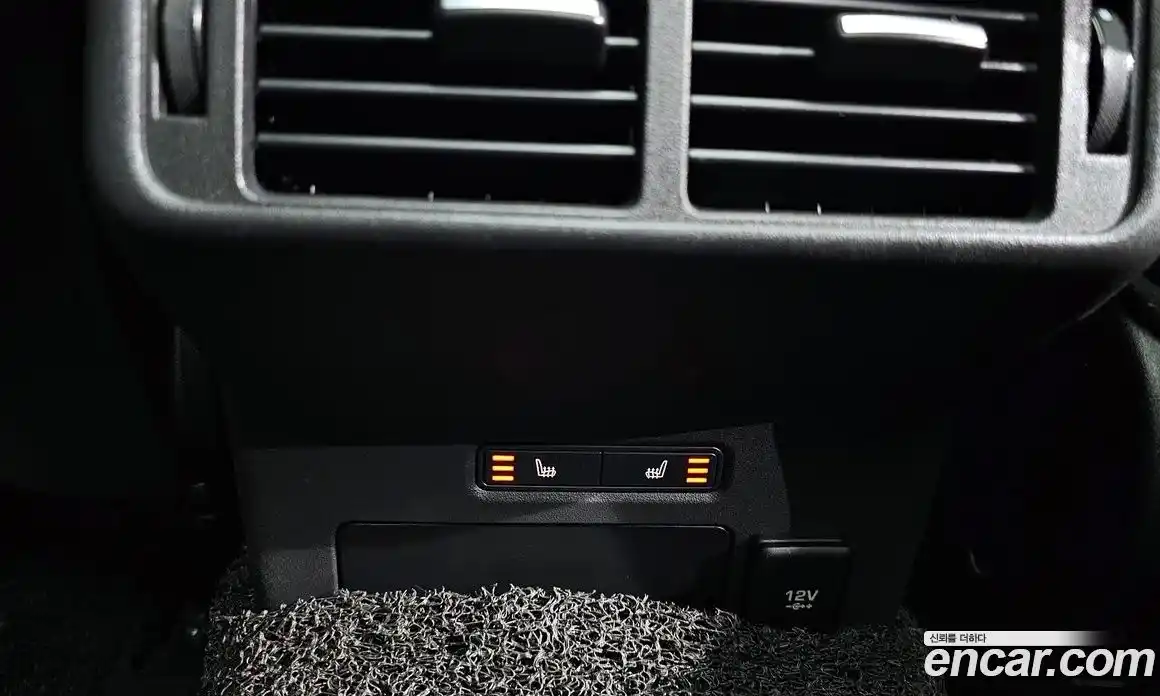 Land Rover Range-Rover Velar 2019 2.0 гидро в Москве № 1837356, фото 25