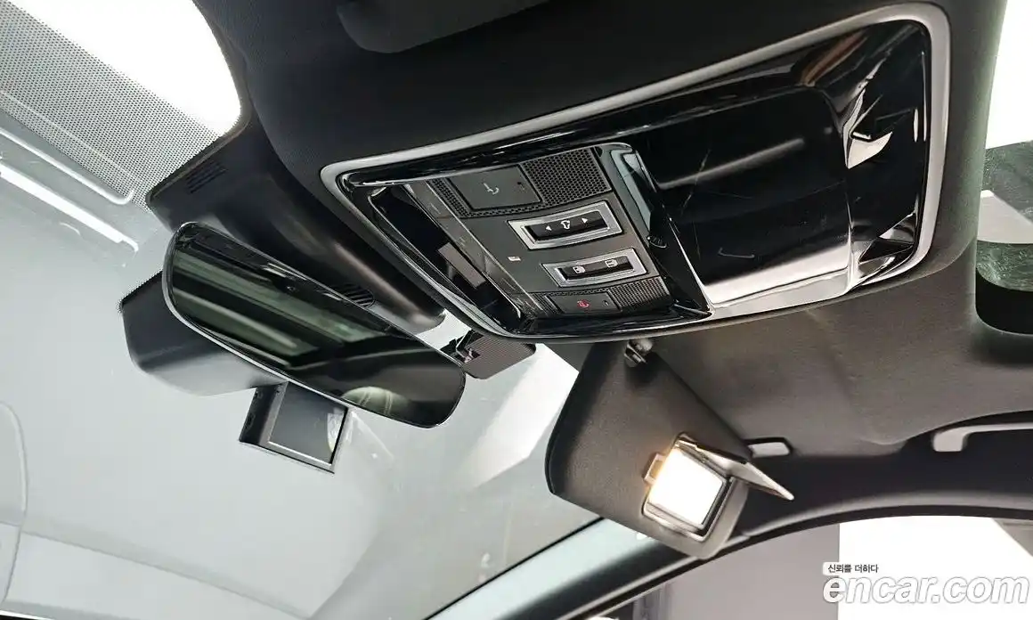 Land Rover Range-Rover Velar 2019 2.0 гидро в Москве № 1837356, фото 28