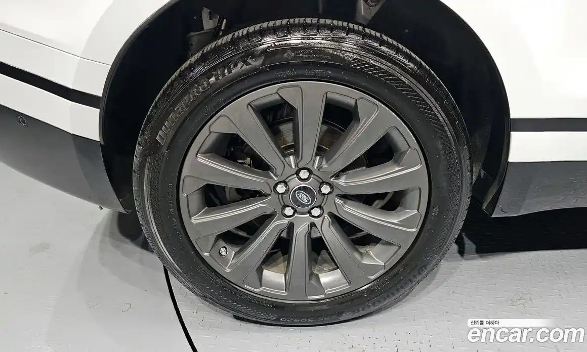 Land Rover Range-Rover Velar 2019 2.0 гидро в Москве № 1837356, фото 5