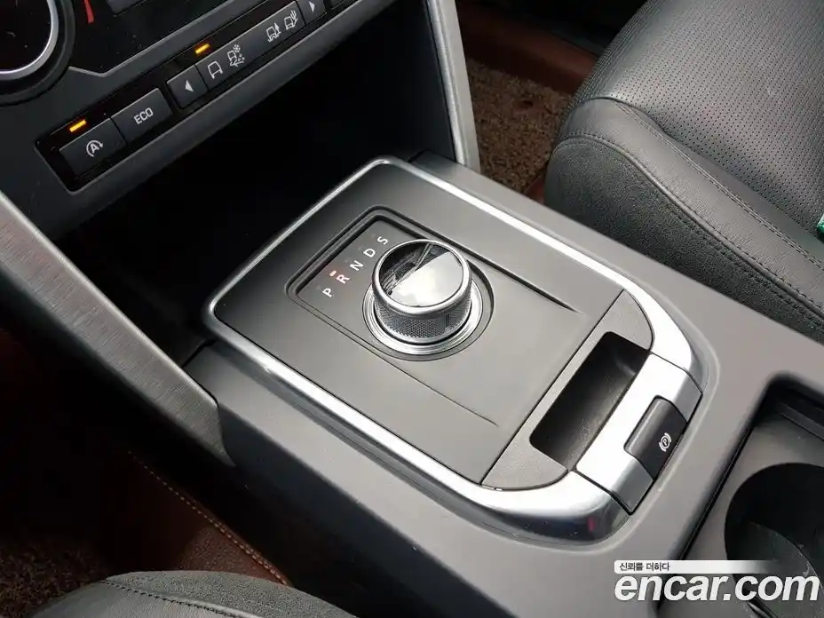 Land Rover Discovery Sport 2016 2.0 гидро в Москве № 1837466, фото 14