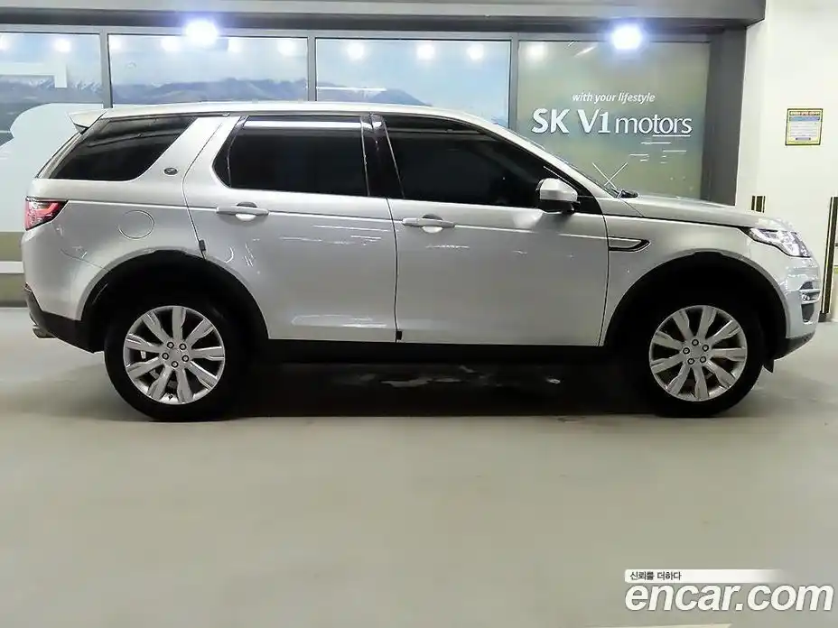Land Rover Discovery Sport 2016 2.0 гидро в Москве № 1837466, фото 3