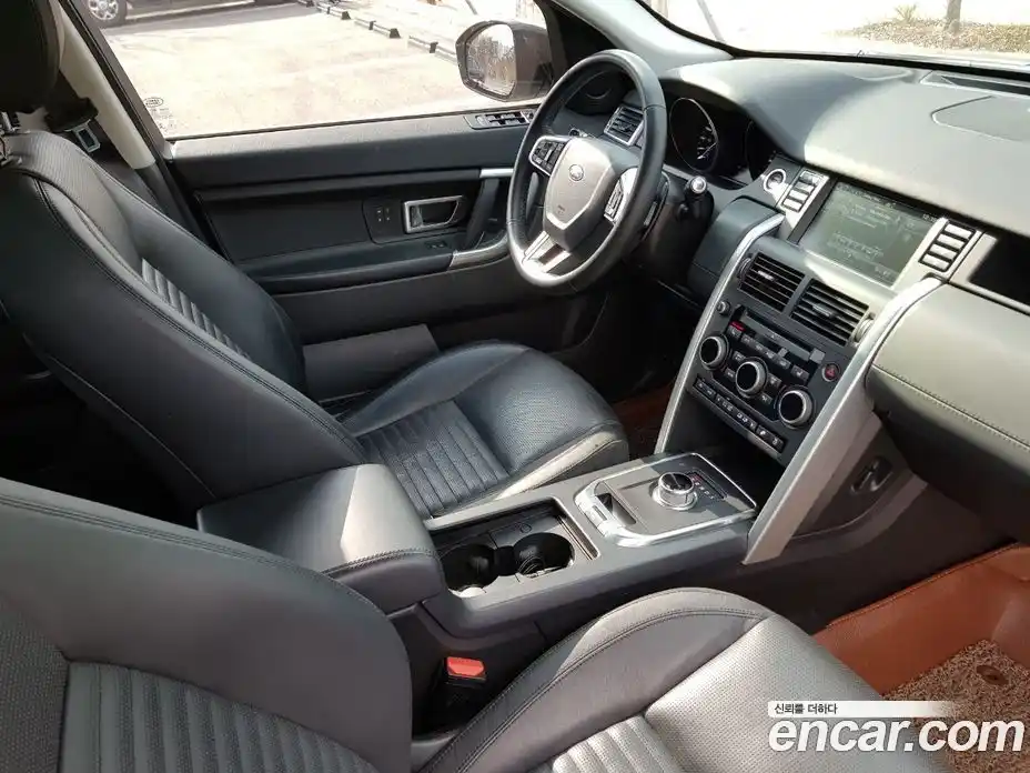 Land Rover Discovery Sport 2016 2.0 гидро в Москве № 1837466, фото 9