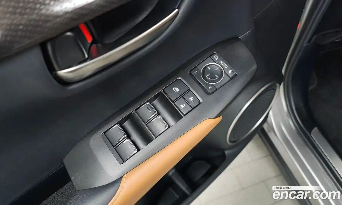 Lexus NX 2018 2.5 гидро в Москве № 1837945, фото 14