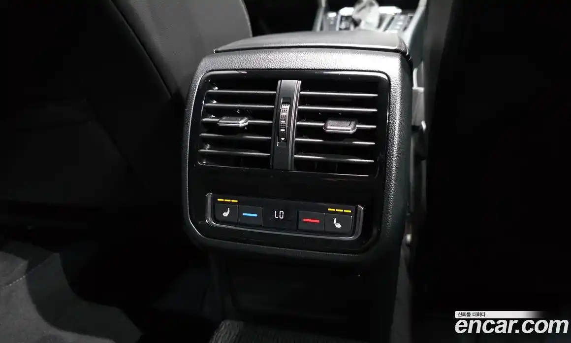 Volkswagen Arteon 2018 2.0 гидро в Москве № 1838093, фото 19