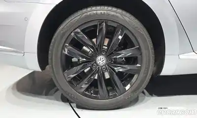 Volkswagen Arteon 2018 2.0 гидро в Москве № 1838093, миниатюра 5
