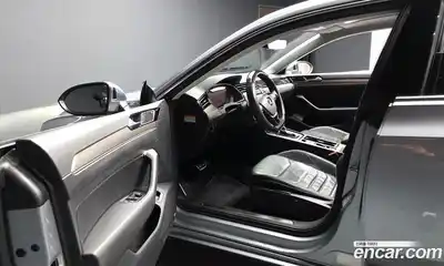 Volkswagen Arteon 2018 2.0 гидро в Москве № 1838093, миниатюра 10