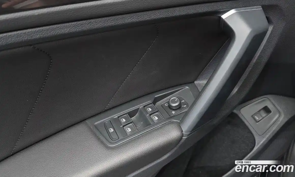 Volkswagen Tiguan 2020 2.0 гидро в Москве № 1838134, фото 23