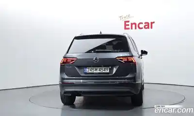 Volkswagen Tiguan 2020 2.0 гидро в Москве № 1838134, миниатюра 4