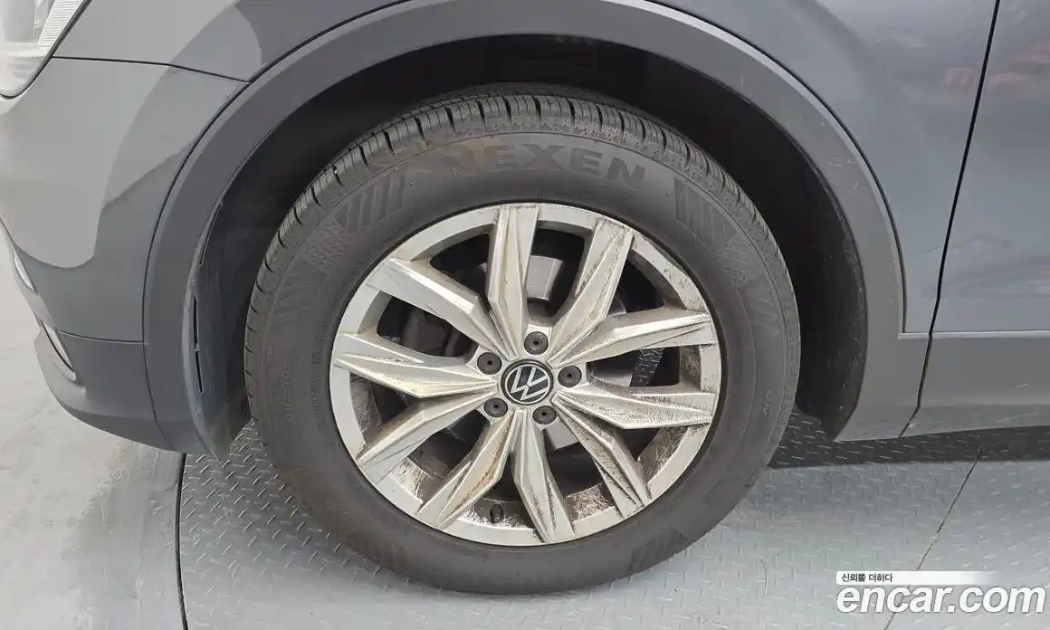 Volkswagen Tiguan 2020 2.0 гидро в Москве № 1838134, фото 5