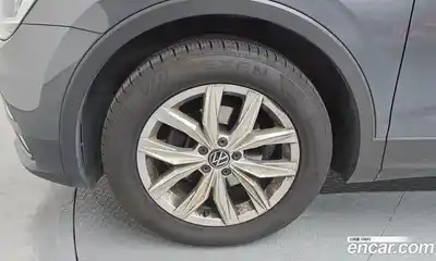 Volkswagen Tiguan 2020 2.0 гидро в Москве № 1838134, миниатюра 5
