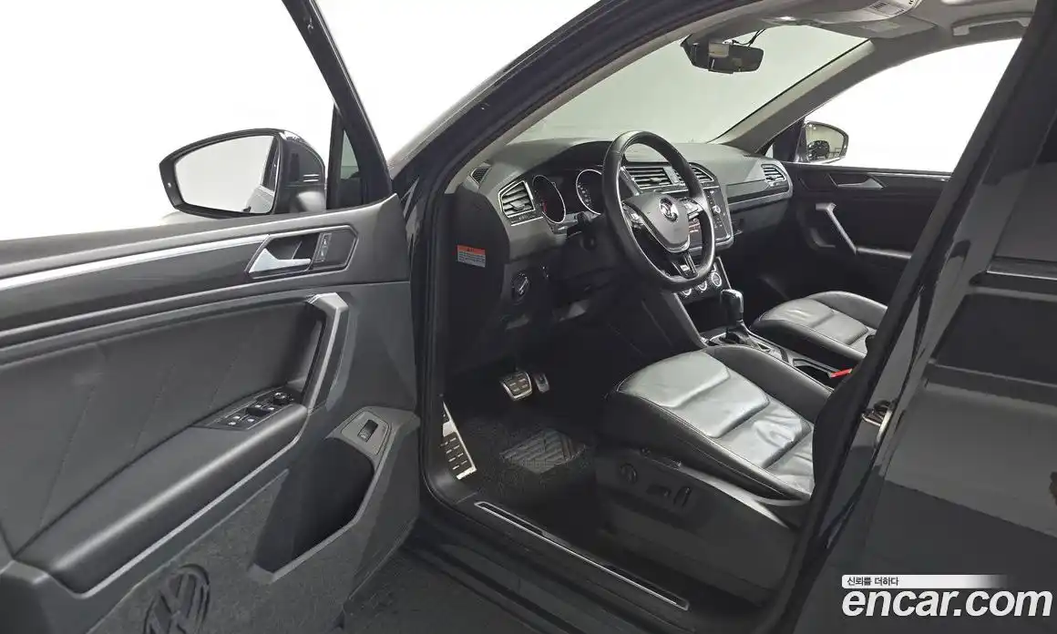 Volkswagen Tiguan 2020 2.0 гидро в Москве № 1838176, фото 12