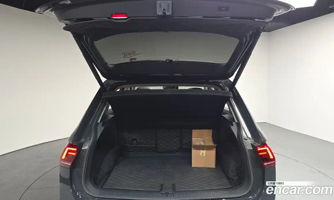Volkswagen Tiguan 2020 2.0 гидро в Москве № 1838176, фото 34
