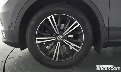 Volkswagen Tiguan 2020 2.0 гидро в Москве № 1838176, миниатюра 4
