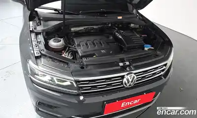 Volkswagen Tiguan 2020 2.0 гидро в Москве № 1838176, миниатюра 5