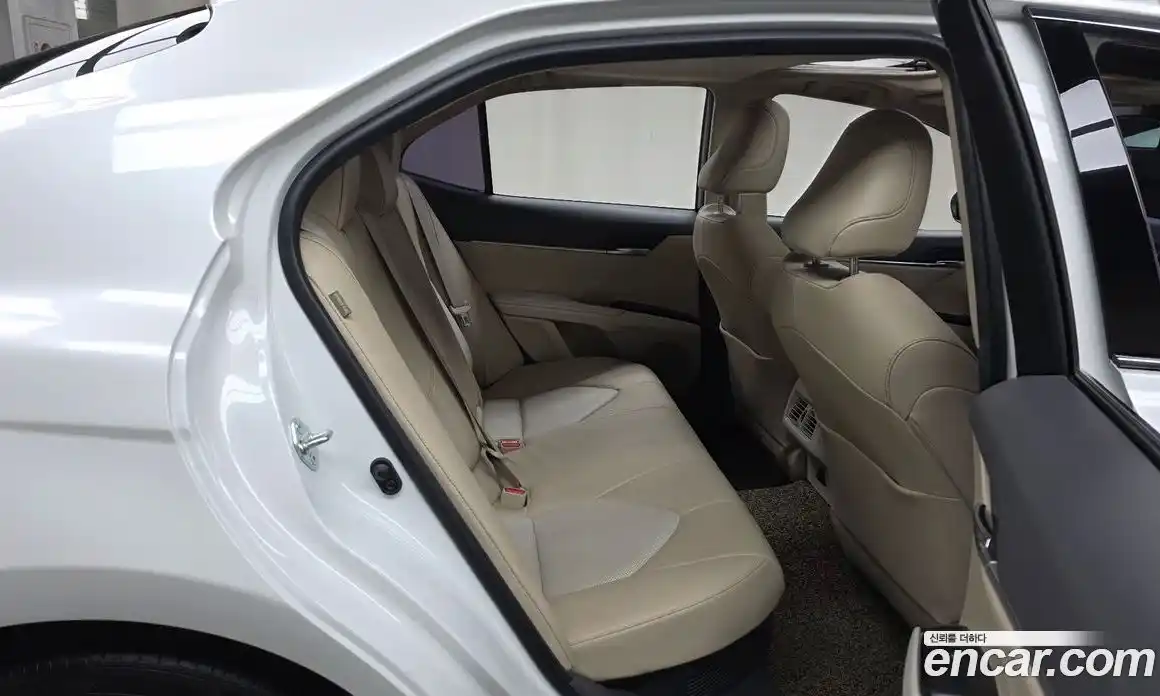 Toyota Camry 2019 2.5 гидро в Москве № 1838520, фото 16
