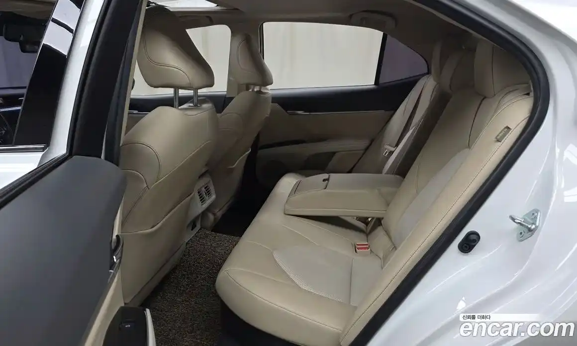 Toyota Camry 2019 2.5 гидро в Москве № 1838520, фото 17
