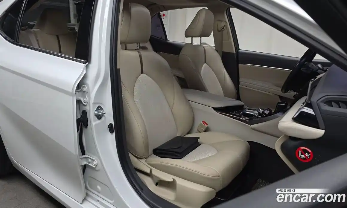 Toyota Camry 2019 2.5 гидро в Москве № 1838520, фото 18