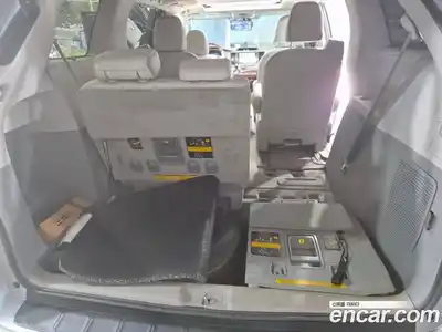 Toyota Sienna 2014 3.5 гидро в Москве № 1838563, миниатюра 10