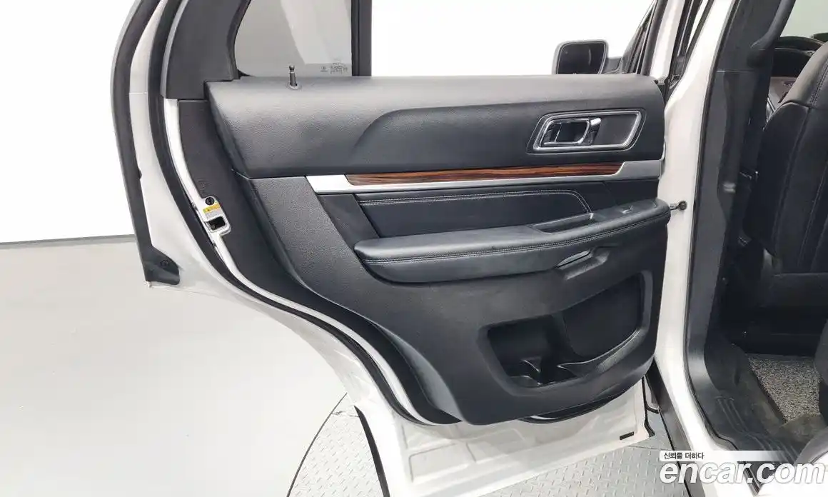 Ford Explorer 2017 2.3 гидро в Москве № 1838773, фото 15