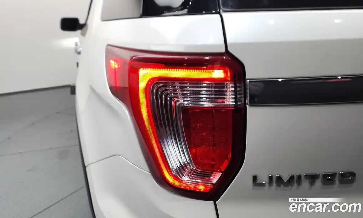 Ford Explorer 2017 2.3 гидро в Москве № 1838773, фото 9