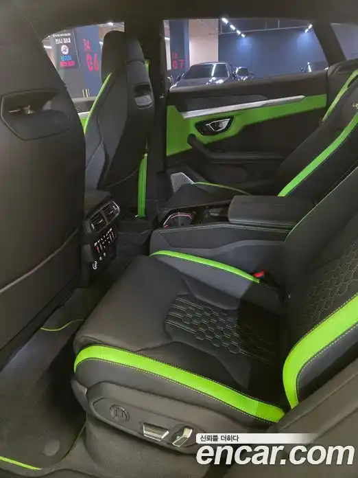 Lamborghini Urus 2024 4.0 гидро, фото 11