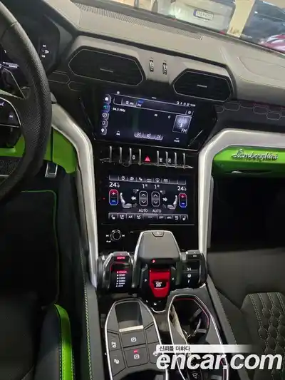 Lamborghini Urus 2024 4.0 гидро, миниатюра 9