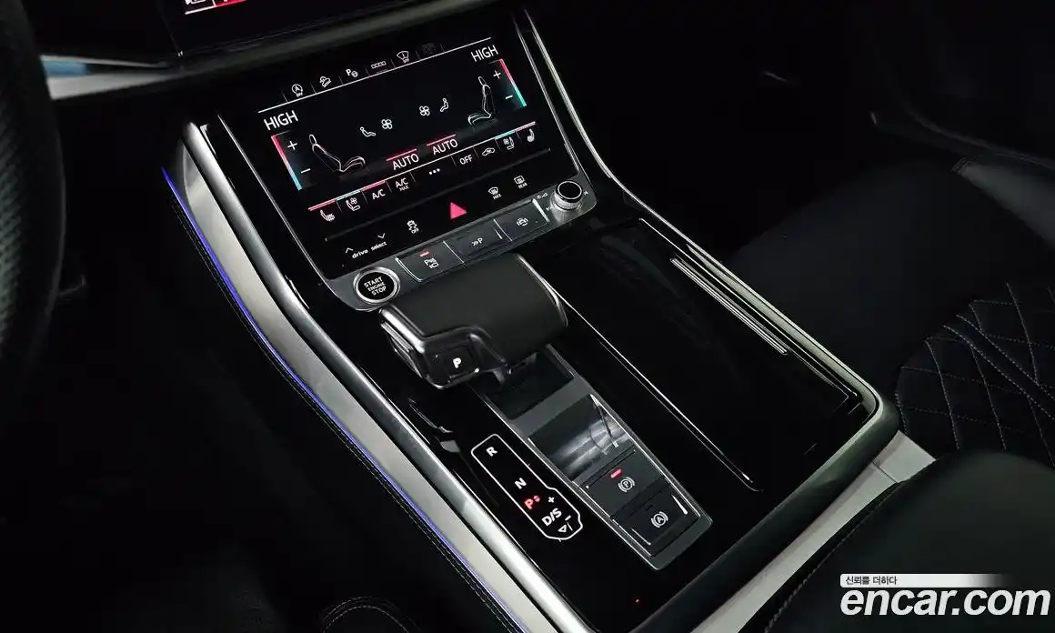 Audi Q8 2021 3.0 гидро в Москве № 196659, фото 9