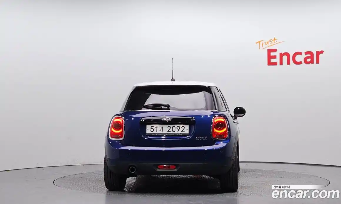 Mini Cooper 2018 1.5 гидро в Москве № 198325, фото 4
